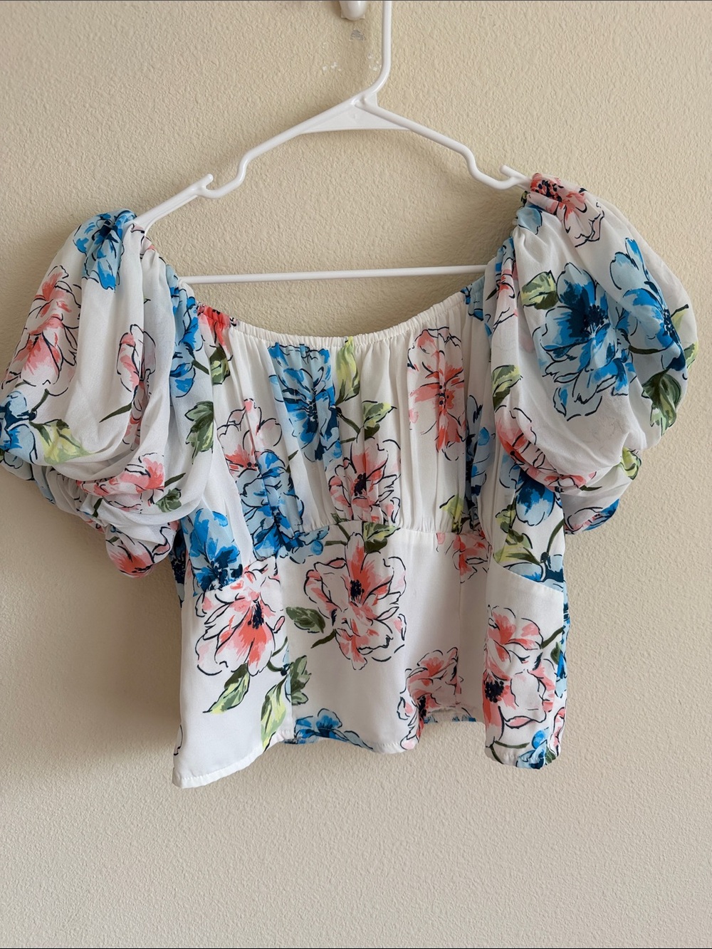 Abercrombie & Fitch Puff Sleeve Crop Top With Elastic